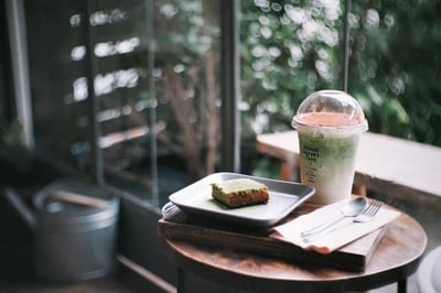 อาหาร หรือ เครื่องดื่ม