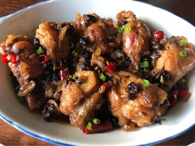ปีกไก่ทอดตุ๋นเต้าซี่ สไตล์กวางตุ้ง 🇭🇰 