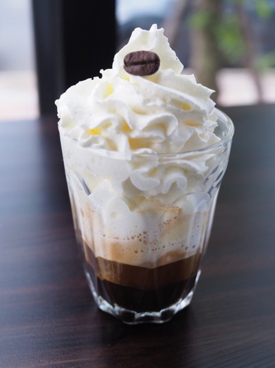 Black Gable Coffee Stand GB