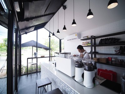 Black Gable Coffee Stand GB