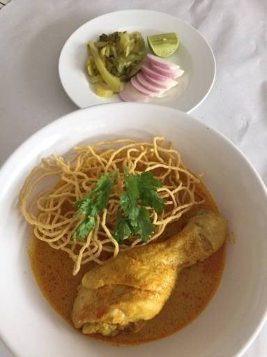 ข้าวซอยบ้านเอม (ซอย 5) (Kao Soi Baan Aim) ข้าวซอยบ้านเอม (ซอย 5) (Kao Soi Baan Aim)