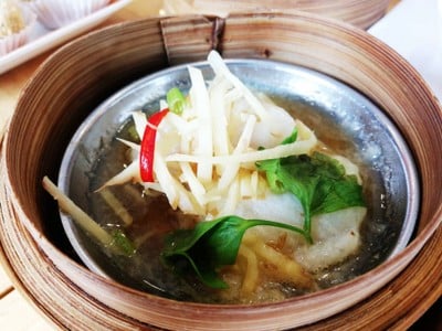 อาหาร หรือ เครื่องดื่ม