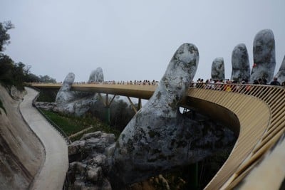 สะพานทอง ( Golden Bridge )