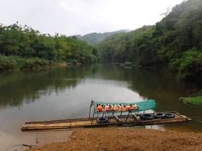 บรรยากาศ จุดล่องแพ แลชายแดน ปากจั่น