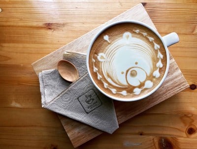 Eat Read Oodlod Cafe' & Bistro 1