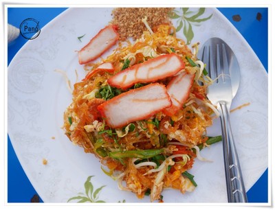 ผัดไทยวุ้นเส้นหมูแดง
