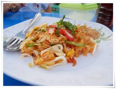 ผัดไทยเส้นเล็ก