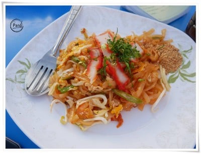 ผัดไทยวุ้นเส้นหมูแดง
