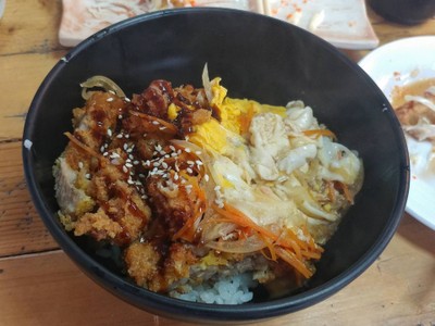 ข้าวหน้าหมูทอด