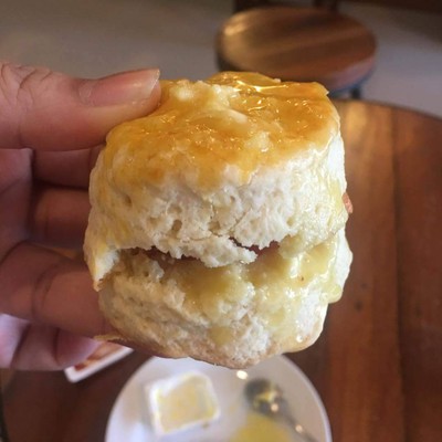 Scone Witn Butter & Jam