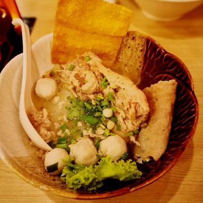 อาหาร หรือ เครื่องดื่ม
