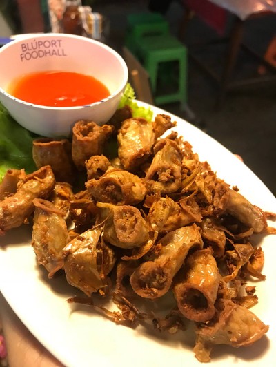 ไส้อ่อนทอดกระเทียม