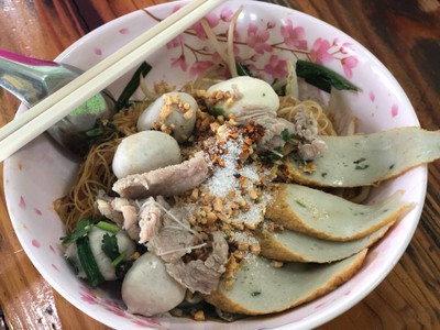 เส้นหมีแห้ง