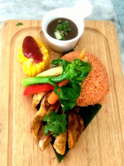 ข้าวผัดอเมริกัน ไก่เหลือง