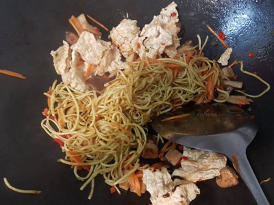 วิธีทำ ผัดหมี่เบตง ( เจ ) วิธีทำ ผัดหมี่เบตง ( เจ )