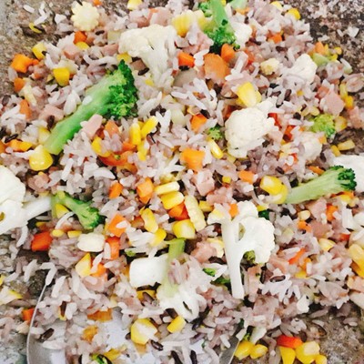 วิธีทำ ข้าวผัดปลาเค็มเจ พร้อมซุปสาหร่าย วิธีทำ ข้าวผัดปลาเค็มเจ พร้อมซุปสาหร่าย