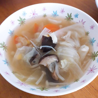 แกงจืดกะหล่ำเจ