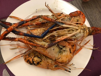 อาหาร หรือ เครื่องดื่ม