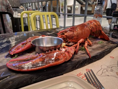 Steamed Lobster ( 1kg.) + Free Salad