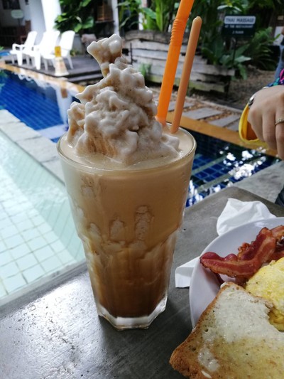 อาหาร หรือ เครื่องดื่ม