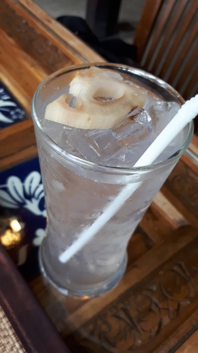 น้ำรากบัว