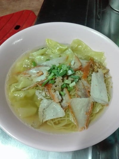 อาหาร หรือ เครื่องดื่ม