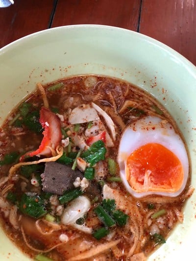 ก๋วยเตี๋ยวไข่ คุณแหม่ม (Egg Noodle Khun Mam) ก๋วยเตี๋ยวไข่ คุณแหม่ม (Egg Noodle Khun Mam)
