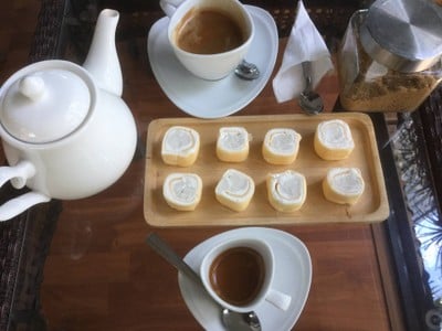 กาแฟยามบ่ายกับเพื่อน