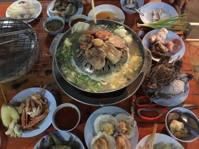อาหาร หรือ เครื่องดื่ม