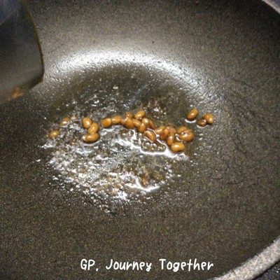 วิธีทำ ผัดผักแขนงน้ำมันเห็ดหอม