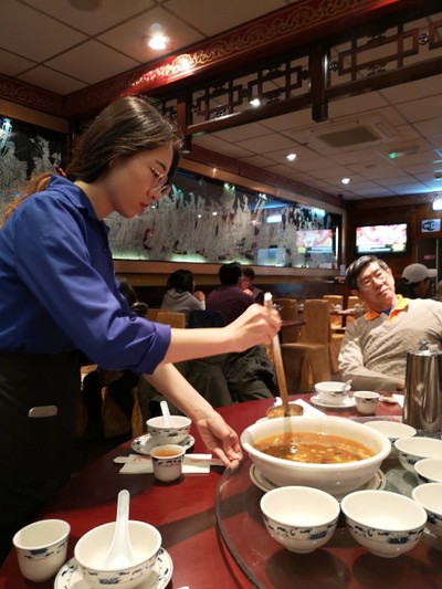 อาหาร หรือ เครื่องดื่ม