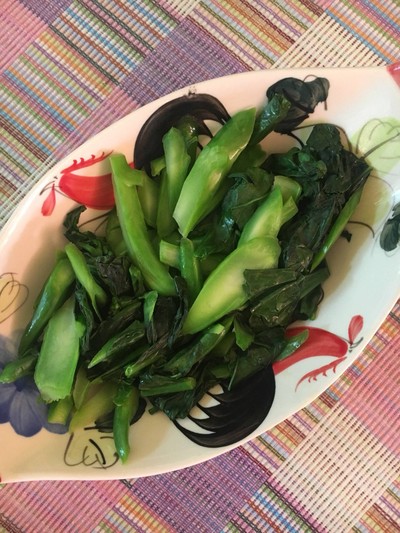 วิธีทำ คะน้าฮ่องกงซอสเห็ดหอม