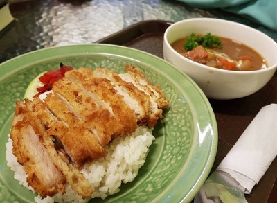 คุณลุงโยชิ อาหารญี่ปุ่น ภูเก็ต วิลล่า สามกอง