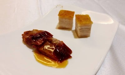 หมูแดง-หมูกรอบฮ่องกง (Crispy Pork Belly and Roasted Pork)