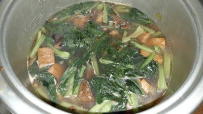 วิธีทำ หมี่กรอบหน้าไก่เจ