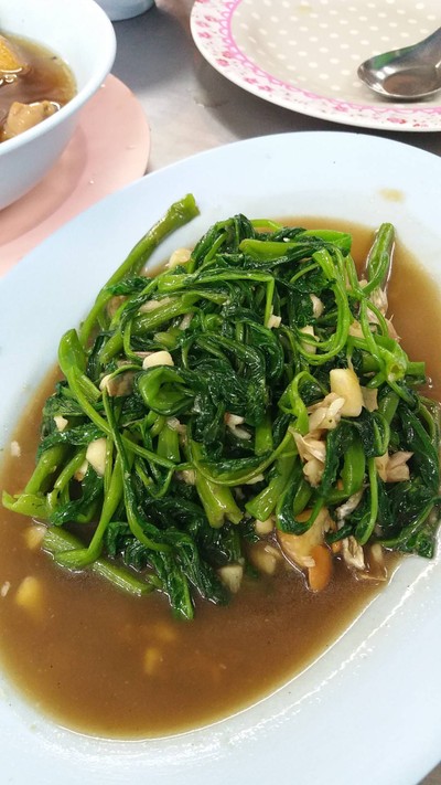 ผัดผักบุ้งไฟแดง