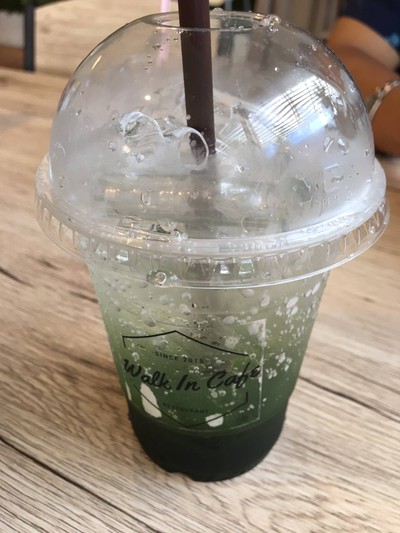 กีวีโซดา - 45 บาท เปรี้ยวแบบสดชื่น