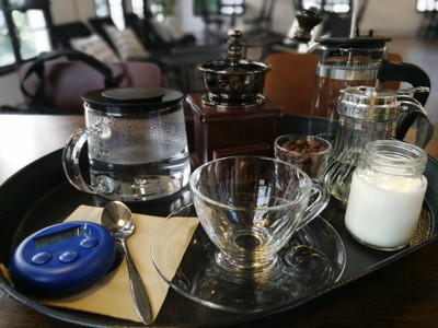 อาหาร หรือ เครื่องดื่ม