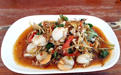 หอยเชลล์ผัดฉ่า