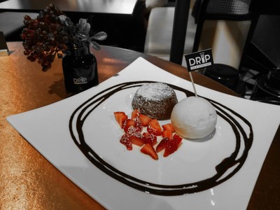 Chocolate lava with Icecream