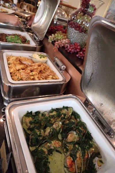 อาหาร หรือ เครื่องดื่ม