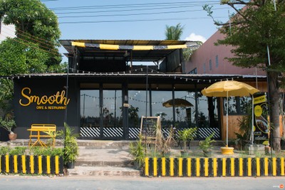 Smooth Cafe and Restaurant