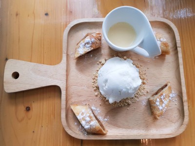 Apple Strudel With Vanilla Sauce And Ice Cream