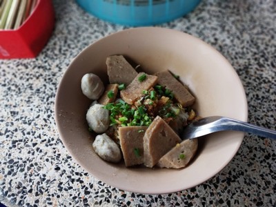 เล็กแห้งพิเศษ