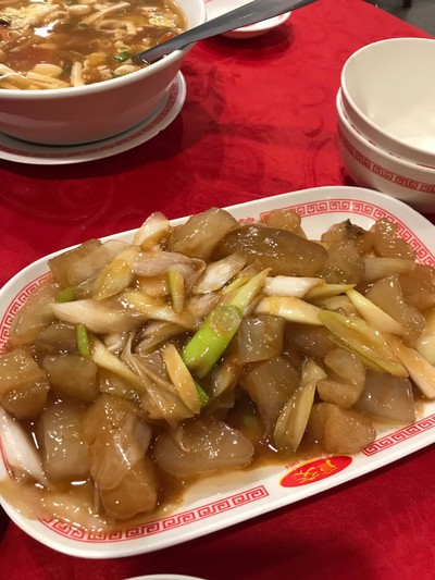 ต้นหอมผัดเอ็นหมู