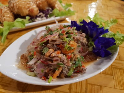 ยำวุ้นเส้นโบราณ