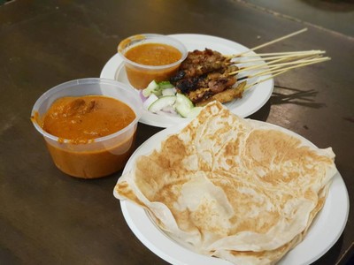 อาหาร หรือ เครื่องดื่ม