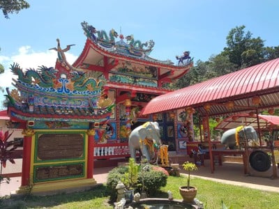 บรรยากาศ ศาลเจ้าพ่อเกาะช้าง
