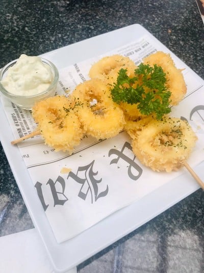 ปลาหมึกชุปแป้งทอด