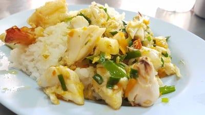 ข้าวแกงไฮโซ คุณแอ๋ว ข้าวแกงไฮโซ คุณแอ๋ว